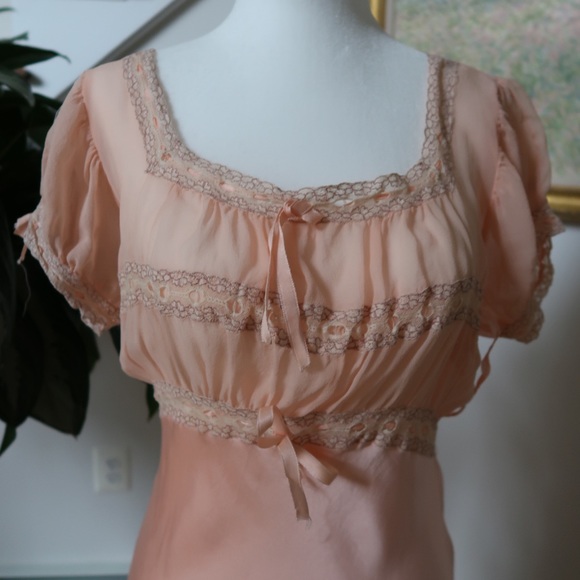 VINTAGE SILK DRESS - FITS SIZE XS/S - Picture 2 of 4